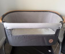 Maxi Cosi Iora Co- Sleeper next to me crib