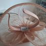 fascinator rose pink worn once for a wedding Image 3