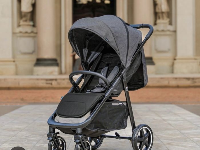 Zummi Zip Stroller