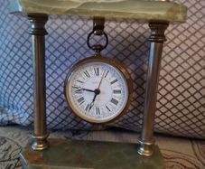 Onyx Europa table clock