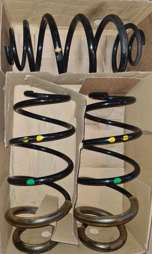 Mercedes-benz Vito W447 Two Front Coil Springs