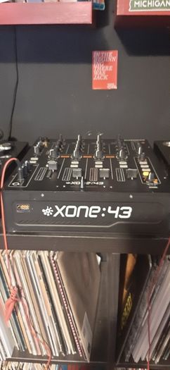 Xone 43 mixer