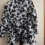 Trench coat, size 10 Image 3