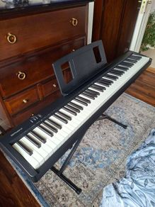 Roland FP10 Digital piano