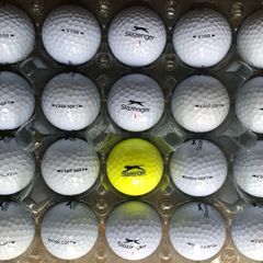 20 used Slazenger golf balls