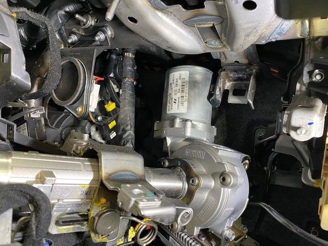 Hyundai Kia steering wheel column knock clunk noise repair fix Dublin Ireland