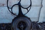 Cast iron bellow