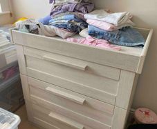 Mama & Papas Convertible cot + Dresser Changer Chest + Wall shelf