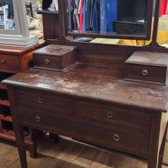 vintage vanity dresser