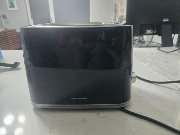 Blaupunkt Illuminating 2 Slice Toaster - Black