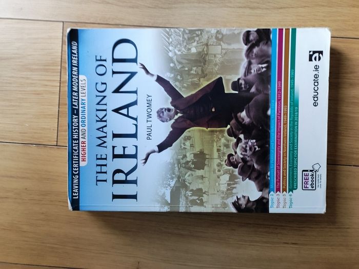 Leaving Cert Books Bundle-History,Englidsh  DCG(100% Clean DCG Workbook)