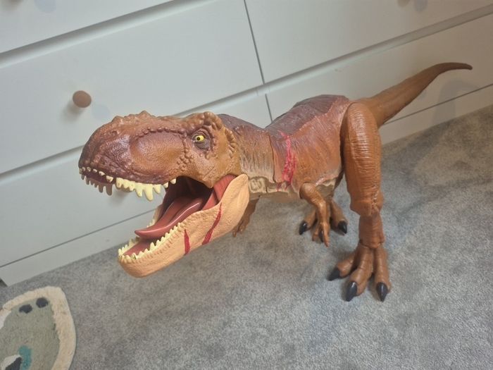 Large Dinosaur