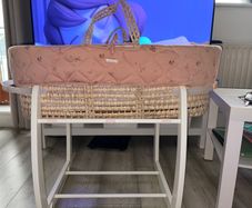 Mamas and Papas Moses basket