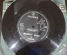 The Shadows Bombay Duck 1967 Columbia 7 Inch Vinyl