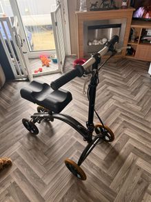knee scooter