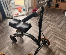 knee scooter