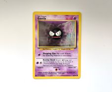 Gastly Vintage 90's Pokemon Card