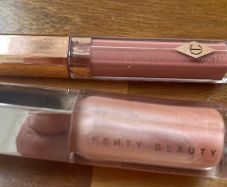 2 Lip Glosses