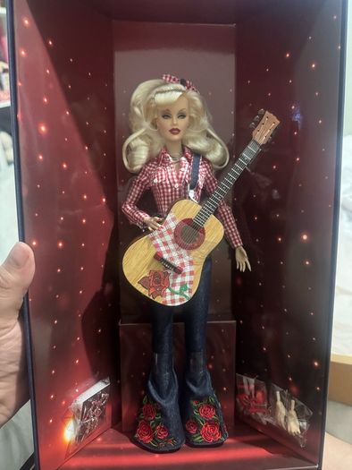Dolly parton integrity doll