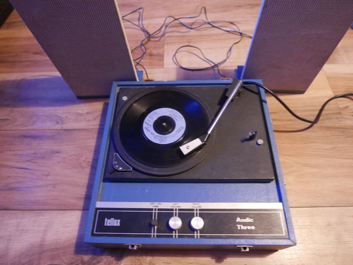 Tellux Audic Three vintage record player