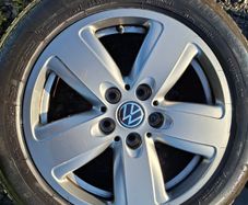 16" Vw Alloys with tyres