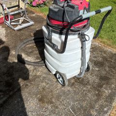 Alvac wet and dry 110 volt vacuum