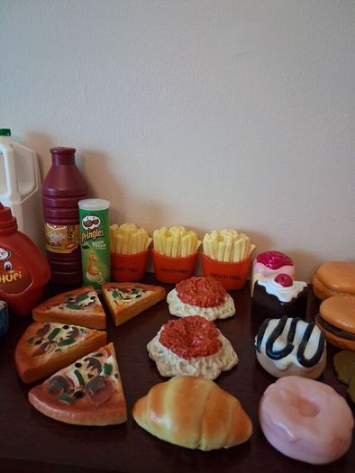 Toy Food and Shopping Basket