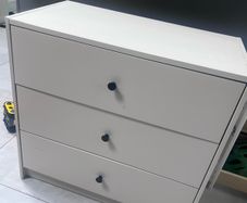 lockers and chest of drawers