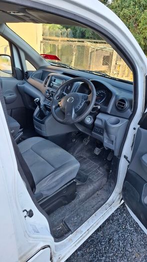 2013 nissan nv200