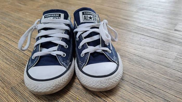 Navy Converse Size 1