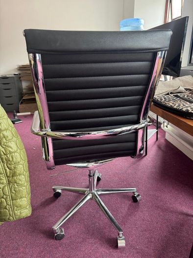 6 x Eames Style Chrome and Faux Leather Office Chairs Black (priced each)