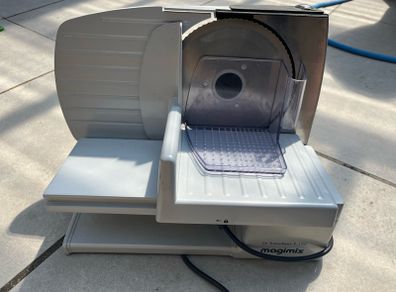 electric meat slicer