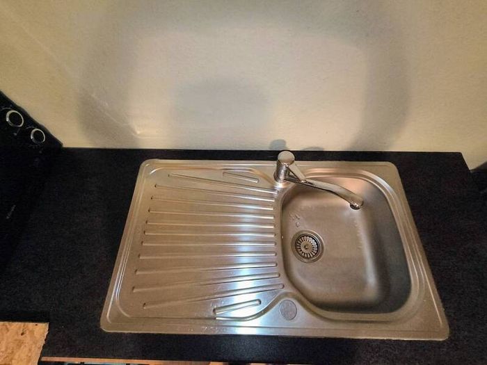 Kitchen Unit with Sink