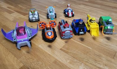 Paw Patrol - 9 Characters / Figures with their Rescue Vehicles