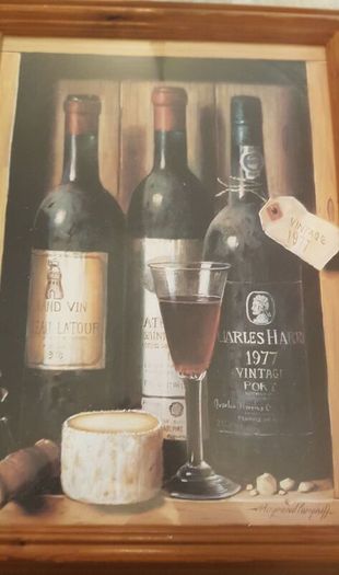 Wine bottle Picture