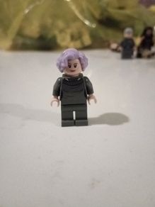 Lego star wars minifigure vice admiral holdo sw0863