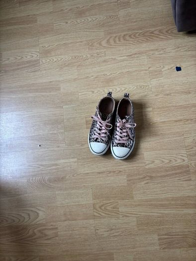 Leopard print converse style shoes