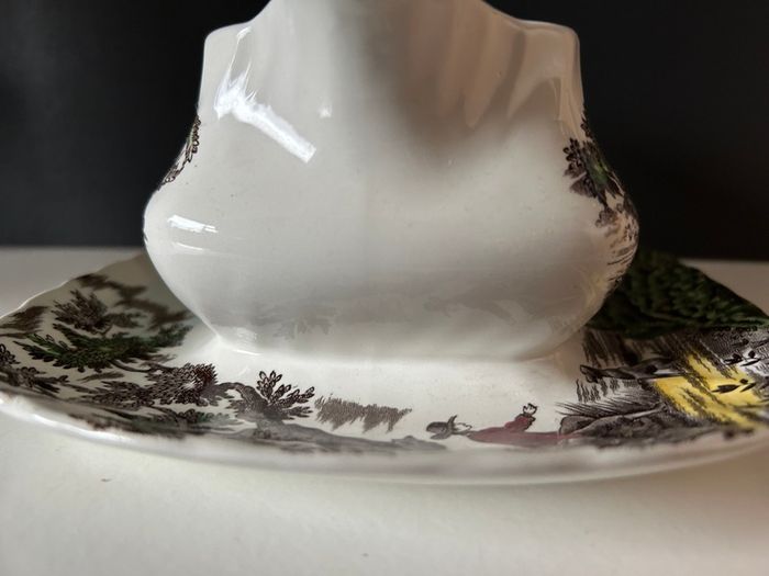 Myott The Hunter Gravy Boat