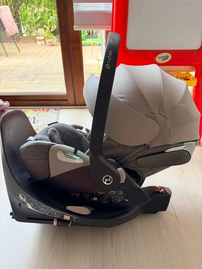 Cybex Cloud T i-Size Rotating Baby Car Seat & Base