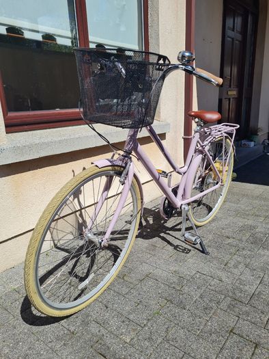 Ladies Forme Harrington bicycle