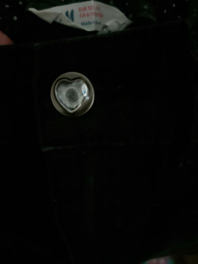 Black trousers