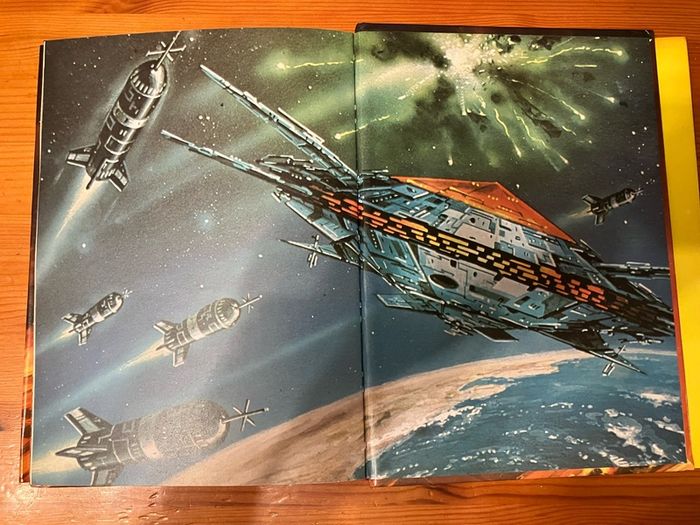 Science-Fiction book:'The Space Warriors'