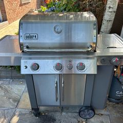 Weber BBQ (Genesis II) including Weber Cover