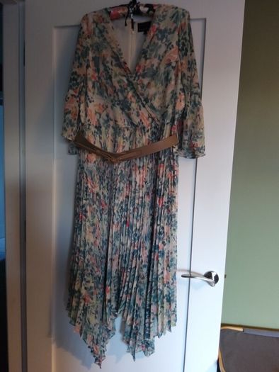 Size 16 phase eight midi dress