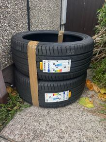 Brand New Pirelli P Zero Tyres 225/40 R18 XL