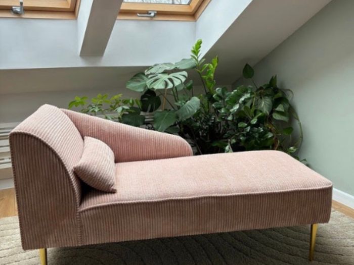 Chaise /Sofa