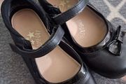 Girls school shoes - different sizes. Price per pair