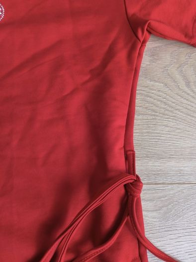 GUESS Red Bodycon Midi Dress Rhinestone Logo Side Tie Detail Size M cotton