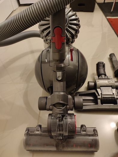 Dyson DC54 vacuum cleaner