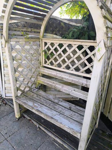 Garden seating